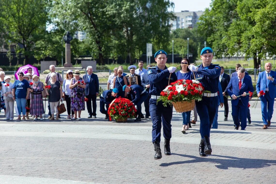 22 августа спб. 22 Июня в Тихвине траурные мероприятия.