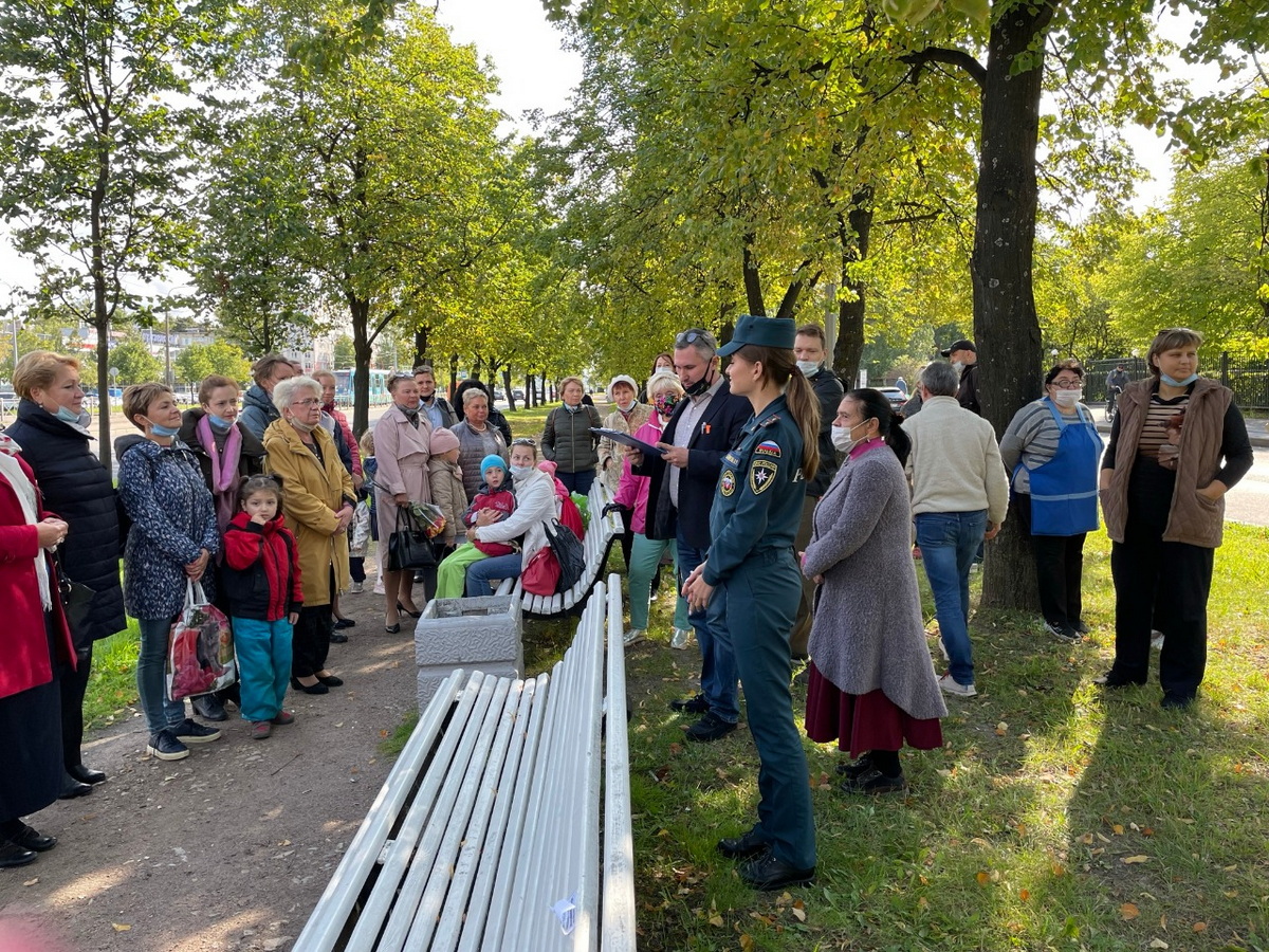 Новости спб эвакуация сегодня. Тренировочная эвакуация в школе. Занятие по эвакуации в детском саду.