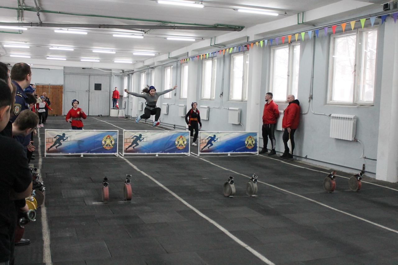 Спортивные учреждения санкт петербурга. Пожарно-спасательный спорт. Пожарно-спасательный спорт в школе. Питерский спортивный школа. Призеры спортивных соревнований.