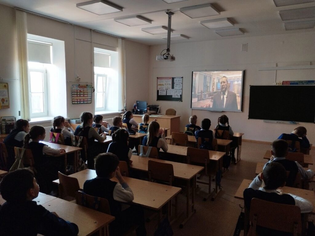 Акция «Безопасные каникулы» для школьников Кронштадта | 20.05.2024 |  Санкт-Петербург - БезФормата